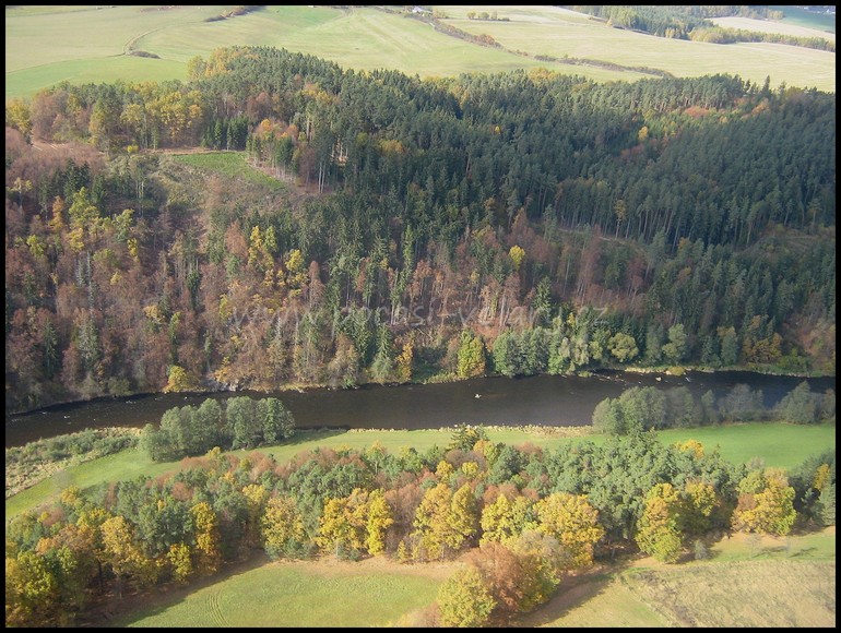 Vltava p�ed �esk�mi Bud�jovicemi